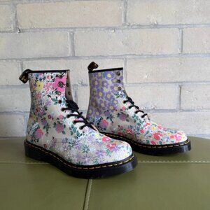 Dr Martens floral mashup beige 1460 boot size US W 11 / UK 9 NIB